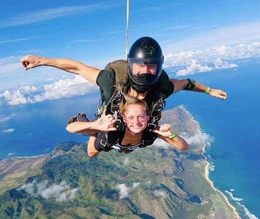 How Old To Skydive In Hawaii